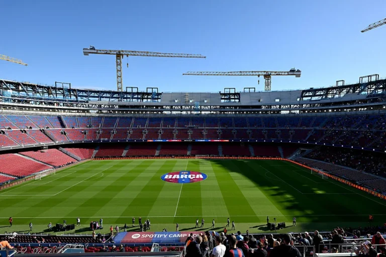 2030 वर्ल्ड कप फाइनल के लिए कैंप नोउ ‘प्लान बी’: पेड्रो सांचेज की रणनीति Camp Nou emerges as Pedro Sánchez’s Plan B for 2030 World Cup final