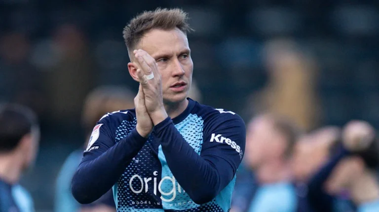 Wycombe sign Luton striker Cauley Woodrow Wycombe sign Luton striker Cauley Woodrow
