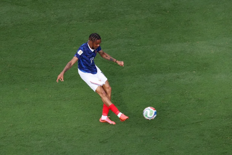 Liverpool to Rival Arsenal for Paris Saint-Germain Star
