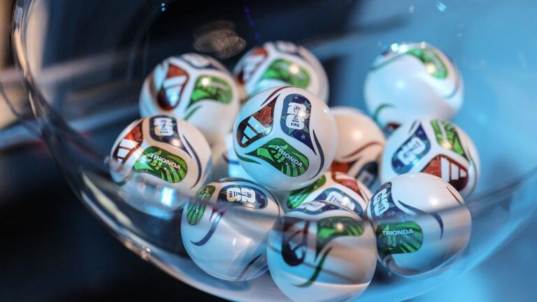 Top four seeds reach semi-finals for first time