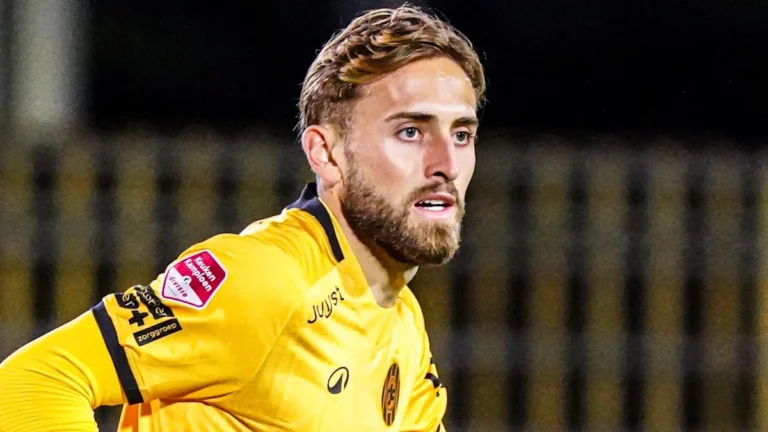 बर्टन फॉरवर्ड कूपर-लव डच क्लब एमिन में शामिल हुए Burton Albion forward Cooper-Love joins Dutch club Emmen