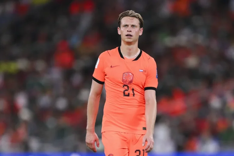 Hansi Flick faces injury concerns as Barcelona midfielder suffers fresh setback
