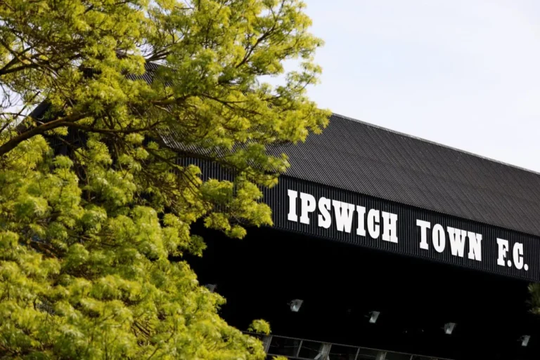 Ipswich Town sign Baker and Weir Ipswich Town sign Baker and Weir
