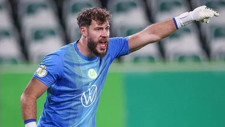 Goalkeeper Muller Signs Two-Year Deal with Aberdeen Goalkeeper Muller Signs Two-Year Deal with Aberdeen