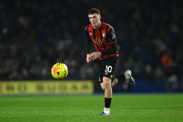 Jimenez Joins Fiorentina on Loan from Bournemouth with Buy Option