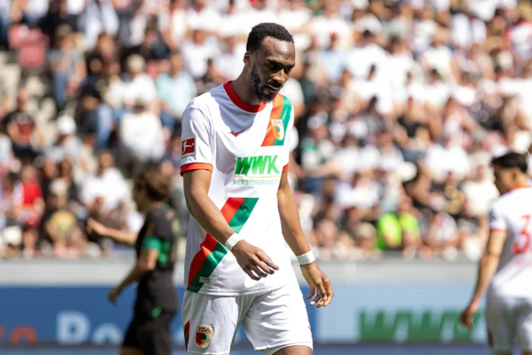 Crystal Palace Aims to Sign Bundesliga Defender Crystal Palace Aims to Sign Bundesliga Defender