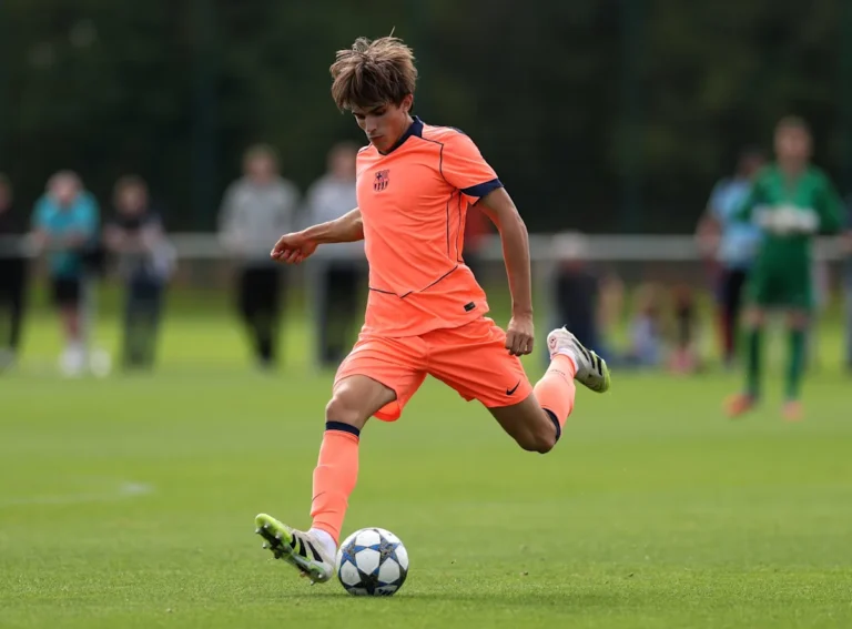 Barcelona Young Defender Makes Permanent Move to Como
