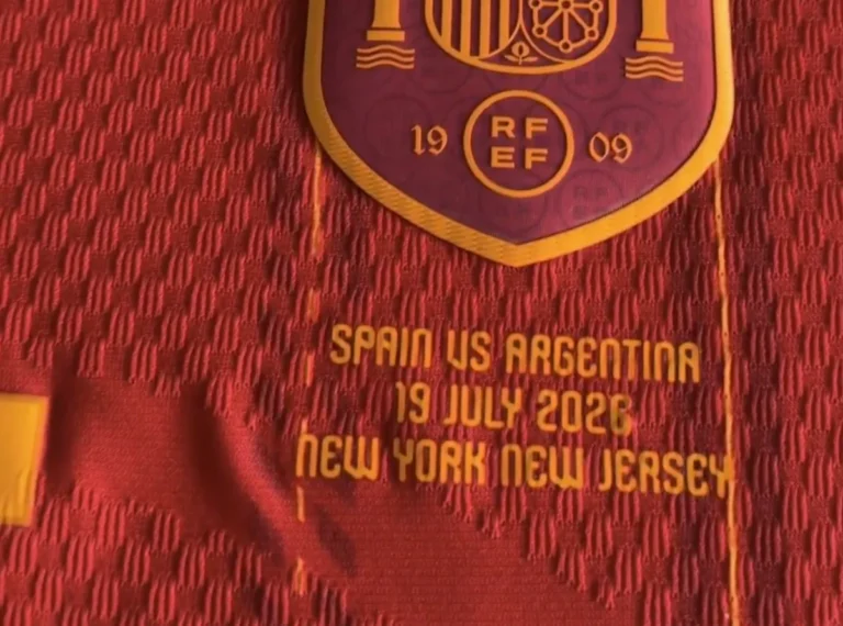 National Team Unveils Final Jersey Ahead of Argentina Clash അർജന്റീനയ്ക്കെതിരായ മത്സരത്തിനുള്ള പുതിയ ജേഴ്സി പുറത്തിറക്കി ദേശീയ ടീം