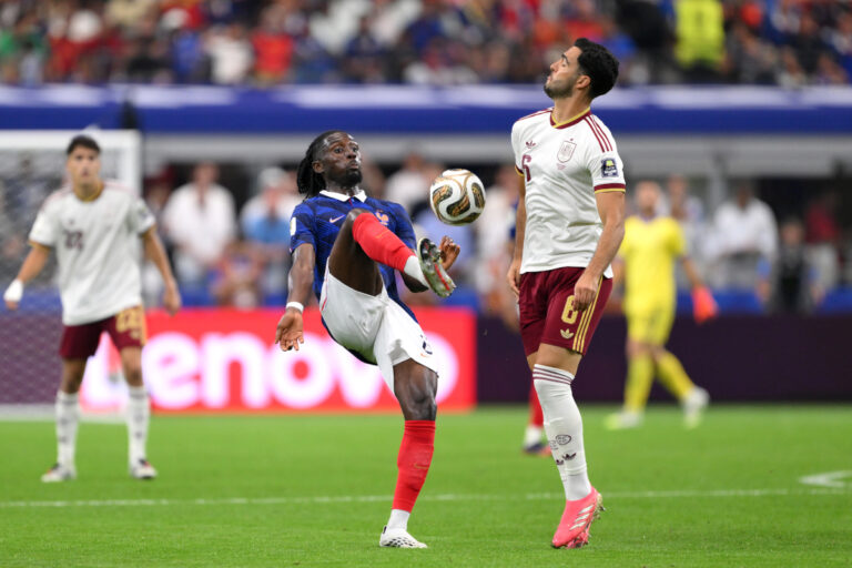 Merino and Arsenal’s Lautaro Find Common Ground Before World Cup Final Merino and Arsenal's Lautaro Find Common Ground Before World Cup Final
