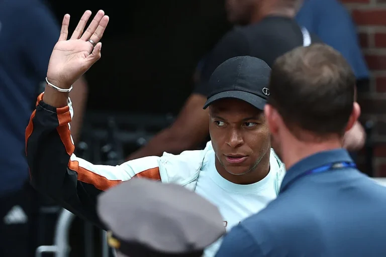 Mbappé Eyes Record as France Faces England for Cup 3rd Place Mbappé Eyes Record as France Faces England for Cup 3rd Place