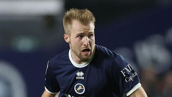 Sheffield Wednesday Signs Mitchell from Millwall Sheffield Wednesday Signs Mitchell from Millwall
