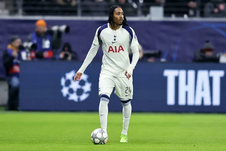 Inter Plans Key Meeting for Tottenham’s Djed Spence After WC Success Inter Plans Key Meeting for Tottenham's Djed Spence After WC Success