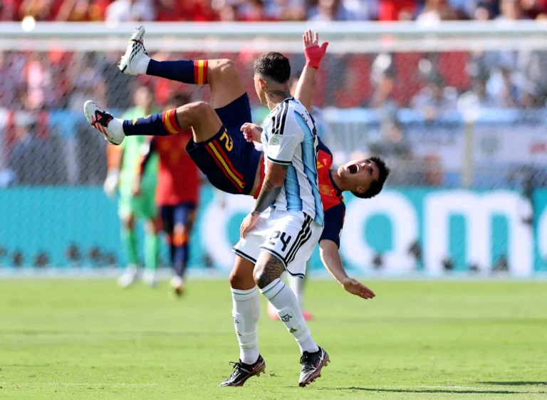 Cubarsi Shines in the Sky as Argentina Star Receives Red Card Cubarsi Shines in the Sky as Argentina Star Receives Red Card