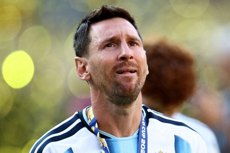 Argentina’s President Javier Milei Promises Bank Holiday After World Cup Final Loss ലോകകപ്പ് ഫൈനലിൽ തോറ്റാലും അർജന്റീനയിൽ ബാങ്ക് അവധി പ്രഖ്യാപിച്ച് പ്രസിഡന്റ് ജാവിയർ മിലേയി