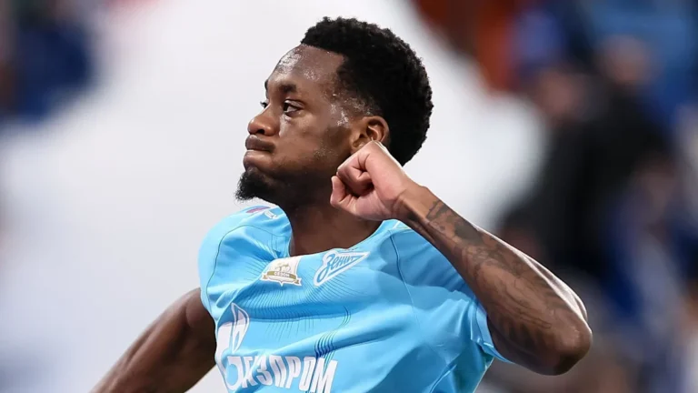 Ex-Villa Striker Duran Signs with Seventh Club at 22 Ex-Villa Striker Duran Signs with Seventh Club at 22