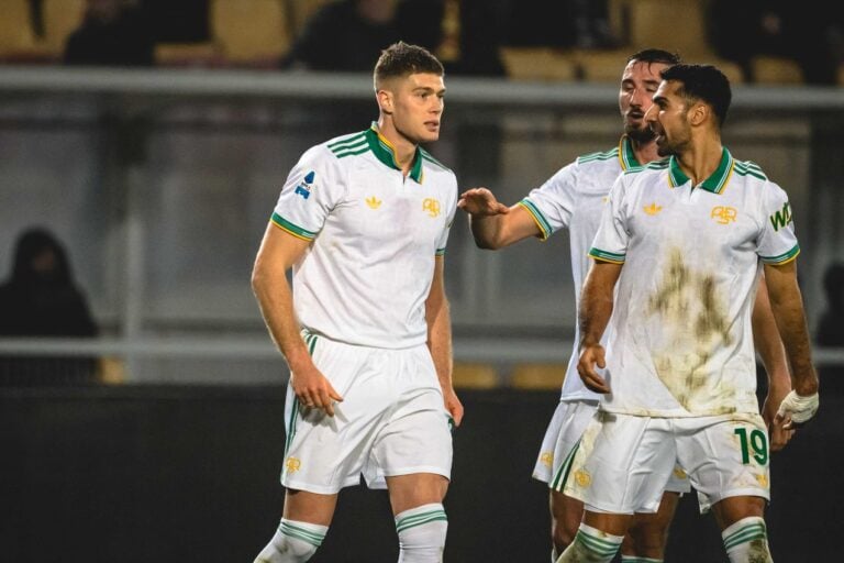 Fiorentina Initiates Talks to Sign Dovbyk as Kean Replacement Fiorentina Initiates Talks to Sign Dovbyk as Kean Replacement