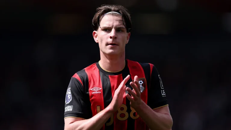 Bournemouth Midfielder Scott Turns Down New Contract You are a professional Malayalam news headline writer. Task: Rewrite or generate a Malayalam news headline based on the given content. Requirements: Keep all factual information exactly the same Do not add or remove details Keep it short, clear, and precise Style: Use active voice Write in natural, human-like Malayalam Follow standard Malayalam newspaper headline style Make it engaging but not sensational Avoid dramatic, emotional, or exaggerated words Avoid overly formal or academic language Ensure smooth grammatical flow SEO: Include the primary keyword naturally in the headline if possible Do not force keywords Output: Return only the headline No explanations or extra text Bournemouth midfielder Scott rejects new contract