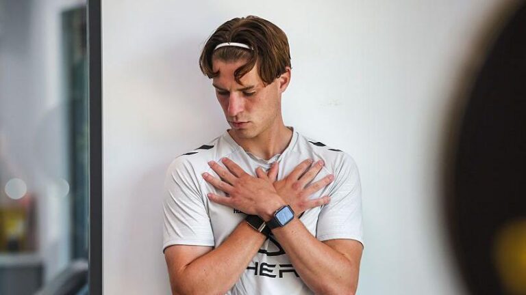Scott Remains Off the Market Despite Contract Dispute Scott Remains Off the Market Despite Contract Dispute