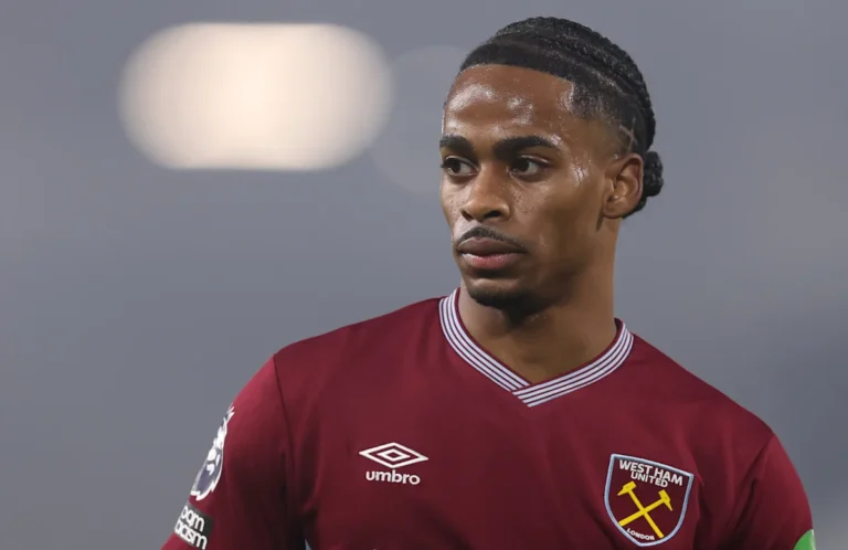 Roma Transfer News: Summerville Joins Al-Hilal, Garnacho Delays Aston Villa Move You are a professional Bengali news headline writer. Task: Rewrite or generate a Bengali news headline based on the given content. Requirements: Keep all factual information exactly the same Do not add or remove details Keep it short, clear, and precise Style: Use active voice Write in natural, human-like Bengali Follow standard Bengali newspaper headline style Make it engaging but not sensational Avoid dramatic, emotional, or exaggerated words Avoid overly formal or academic language Ensure smooth grammatical flow SEO: Include the primary keyword naturally in the headline if possible Do not force keywords Output: Return only the headline No explanations or extra text Report Summerville will join Roma for under €50m, despite Aston Villa interest