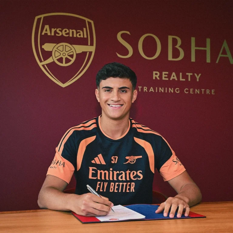 Young Talent Joins Arsenal After Leaving Spurs You are a professional Hindi news headline writer. Task: Rewrite or generate a Hindi news headline based on the given content. Requirements: Keep all factual information exactly the same Do not add or remove details Keep it short, clear, and precise Style: Use active voice Write in natural, human-like Hindi Follow standard Hindi newspaper headline style Make it engaging but not sensational Avoid dramatic, emotional, or exaggerated words Avoid overly formal or academic language Ensure smooth grammatical flow SEO: Include the primary keyword naturally in the headline if possible Do not force keywords Output: Return only the headline No explanations or extra text Official: Young talent signs for Arsenal from Spurs