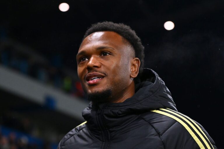 Coventry City Target Loïs Openda Considering Lyon Move You are a professional Malayalam news headline writer. Task: Rewrite or generate a Malayalam news headline based on the given content. Requirements: Keep all factual information exactly the same Do not add or remove details Keep it short, clear, and precise Style: Use active voice Write in natural, human-like Malayalam Follow standard Malayalam newspaper headline style Make it engaging but not sensational Avoid dramatic, emotional, or exaggerated words Avoid overly formal or academic language Ensure smooth grammatical flow SEO: Include the primary keyword naturally in the headline if possible Do not force keywords Output: Return only the headline No explanations or extra text Coventry City target Loïs Openda open to Lyon move, but…