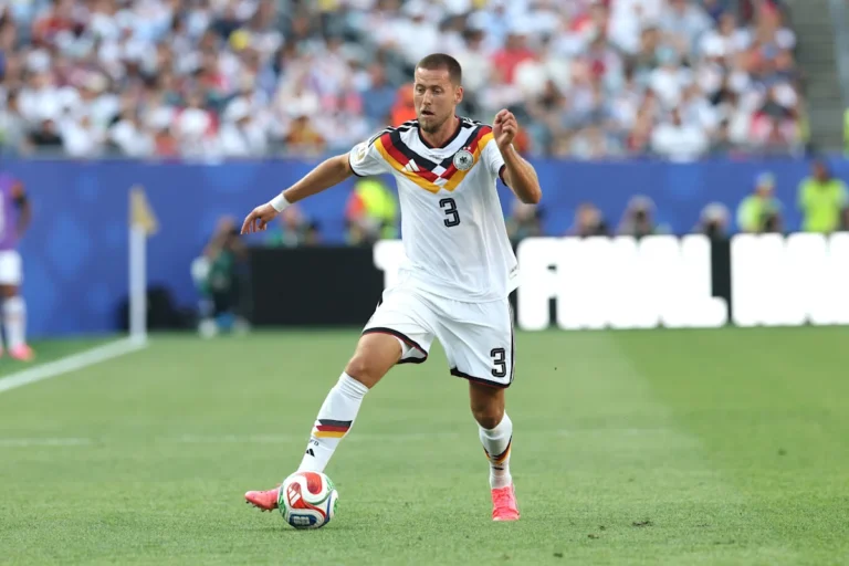 Manchester United Targets Bundesliga Defender: A Solid Option for Carrick?