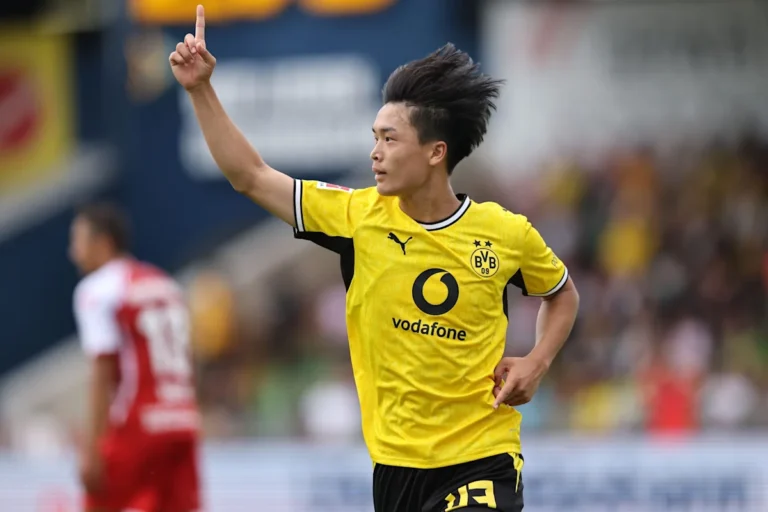Borussia Dortmund Holds €1.5m Purchase Clause for Promising Talent Takato Yamamoto Borussia Dortmund Holds €1.5m Purchase Clause for Promising Talent Takato Yamamoto