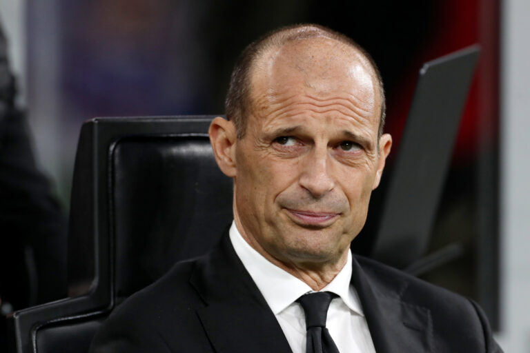 Napoli Falls 3-1 to Arezzo, While Fiorentina Edges Gubbio 1-0