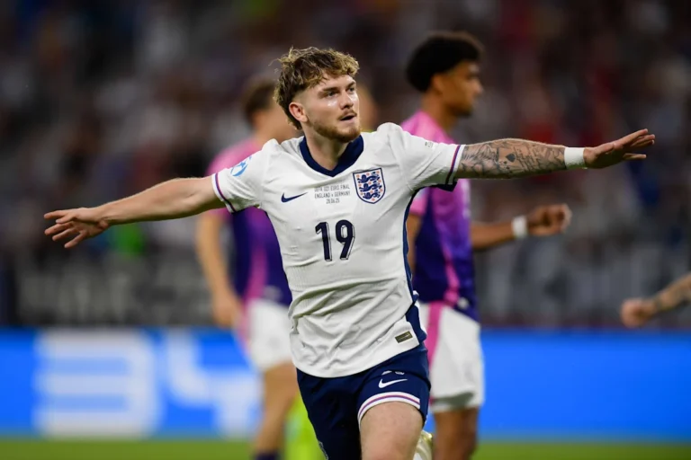 Premier League Club Targets Liverpool Midfielder