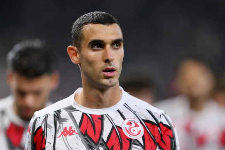 Ellyes Skhiri and Three Other Eintracht Frankfurt Players Free to Negotiate Departures Ellyes Skhiri and Three Other Eintracht Frankfurt Players Free to Negotiate Departures