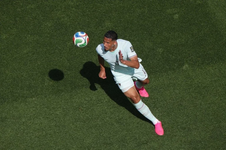 William Gallas Reflects on William Saliba’s World Cup Performance: ‘Good, but Not the Best’ You are a professional Hindi news headline writer. Task: Rewrite or generate a Hindi news headline based on the given content. Requirements: Keep all factual information exactly the same Do not add or remove details Keep it short, clear, and precise Style: Use active voice Write in natural, human-like Hindi Follow standard Hindi newspaper headline style Make it engaging but not sensational Avoid dramatic, emotional, or exaggerated words Avoid overly formal or academic language Ensure smooth grammatical flow SEO: Include the primary keyword naturally in the headline if possible Do not force keywords Output: Return only the headline No explanations or extra text EXCLUSIVE | William Gallas on William Saliba’s World Cup: ‘He had a good performance but not the best’