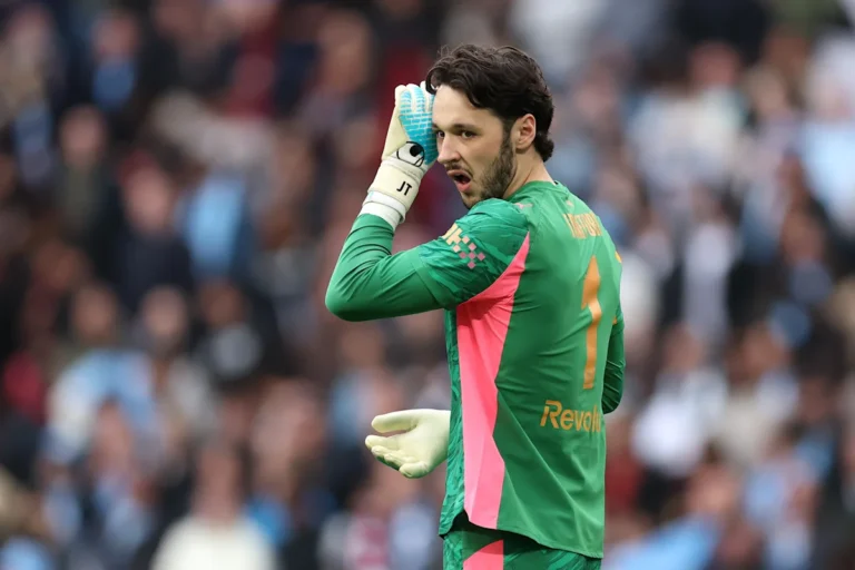 Suitor Steps Up to Acquire Manchester City Keeper Set to Depart