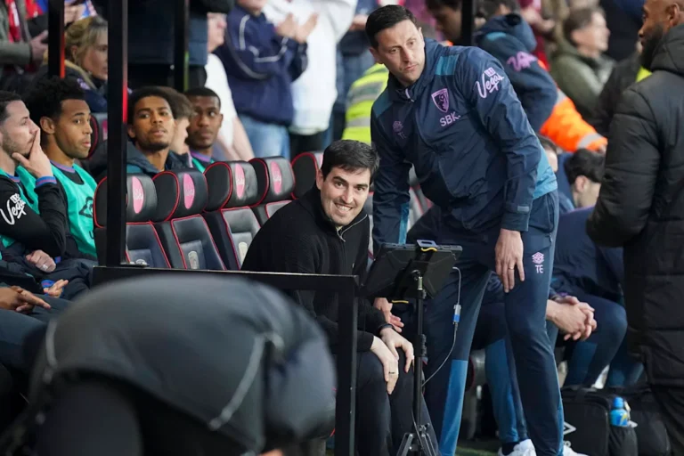 Steele Introduces Liverpool’s New Coaching Team Aiming for Premier League Success