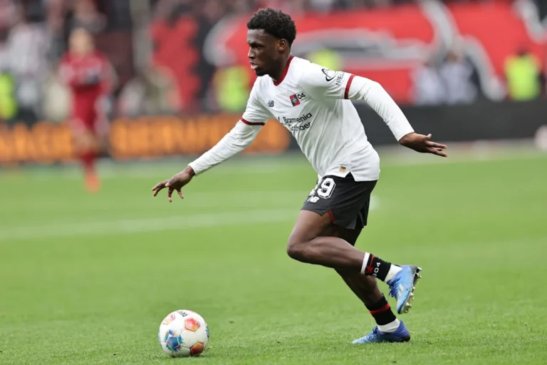 Sunderland Eyes Bundesliga Winger: Should Le Bris Pursue the Move?