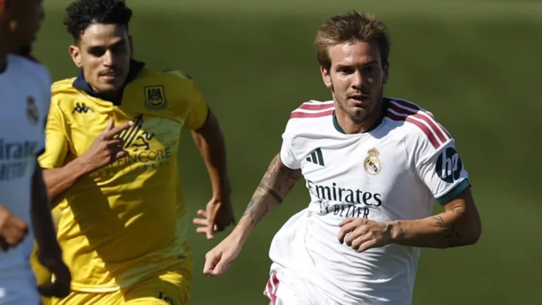 Jose Mourinho Holds First Training Match at Real Madrid, Previewing New Era