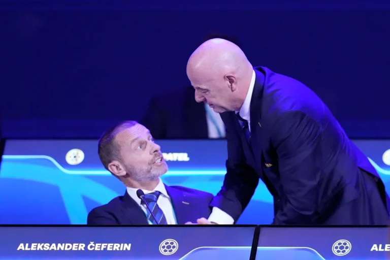 फीफा के वर्ल्ड कप सेल-ऑफ प्लान पर UEFA ने दी कानूनी कार्रवाई की चेतावनी फीफा के वर्ल्ड कप सेल-ऑफ प्लान पर UEFA ने दी कानूनी कार्रवाई की चेतावनी