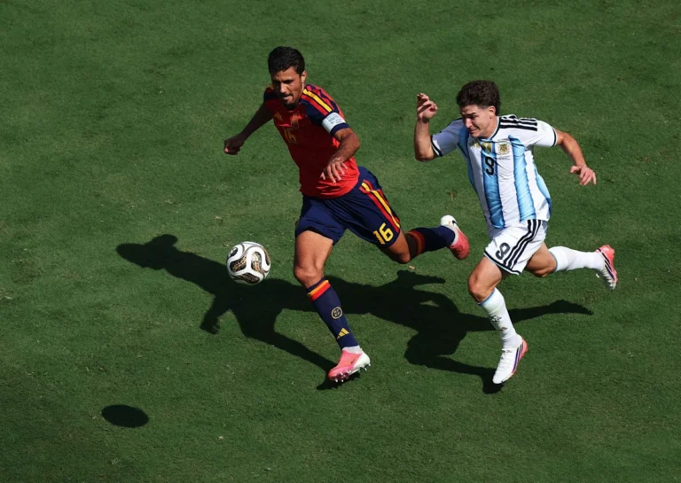 Barcelona Surpasses Real Madrid in Rodri Pursuit Following Talks with Player and Man City