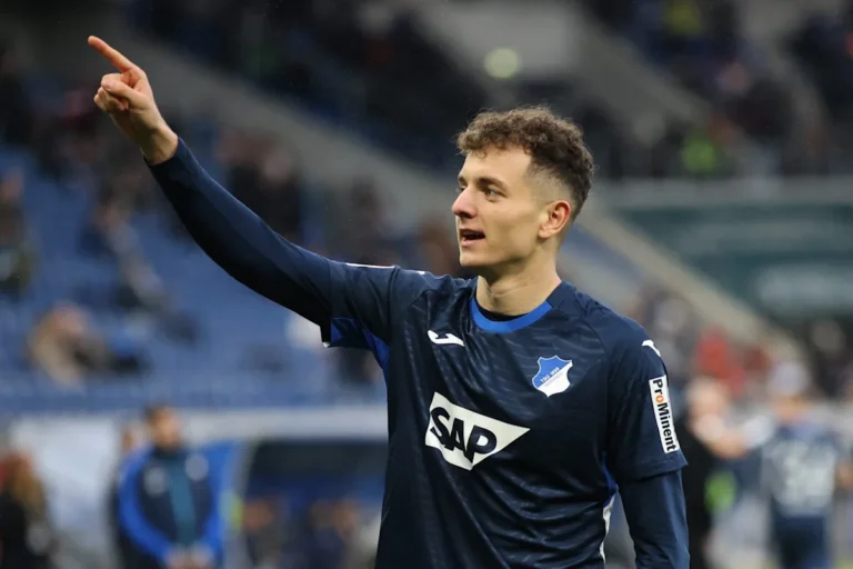 Striker Linked to Barcelona Poised for €30 Million Move to Bundesliga Club