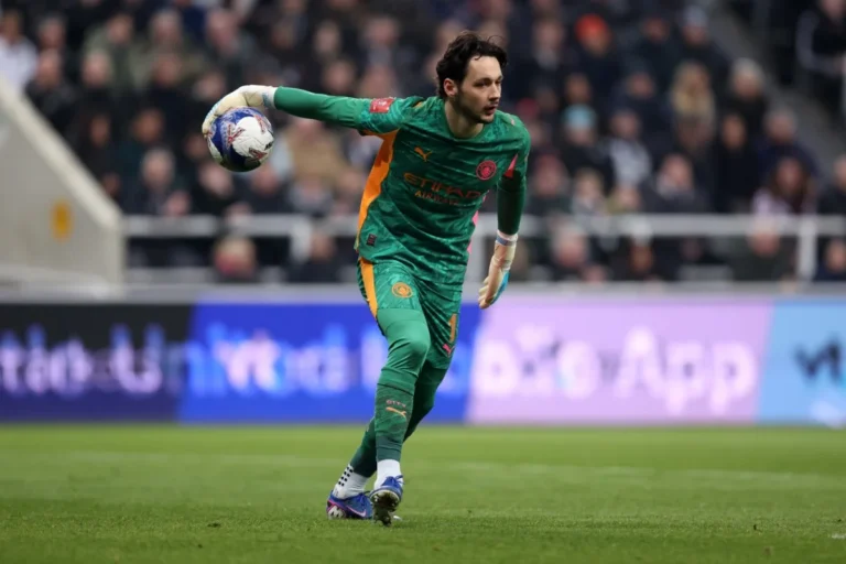 Manchester City Adjusts Goalkeeper Roster with One In and One Out