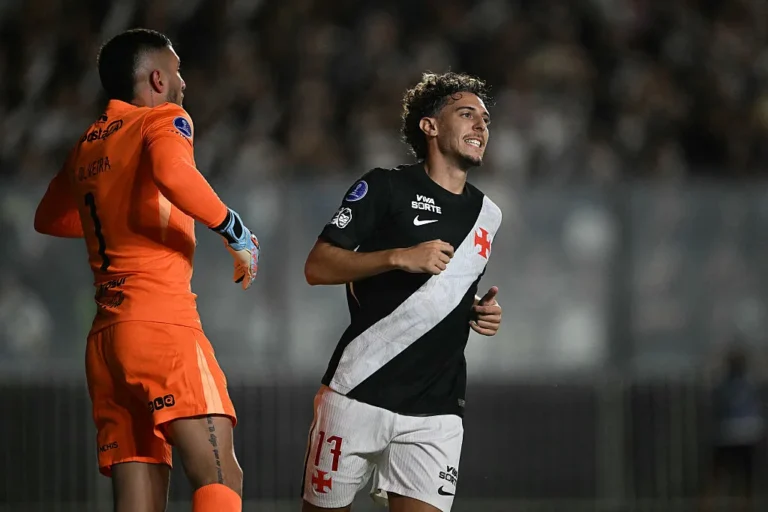 Vasco Set to Implement Forced Change Against Bahia: Check Out the Likely XI