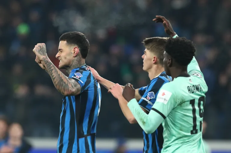 Atalanta Defeats Schalke 3-0; Sassuolo Falls in Exciting Match Against Augsburg