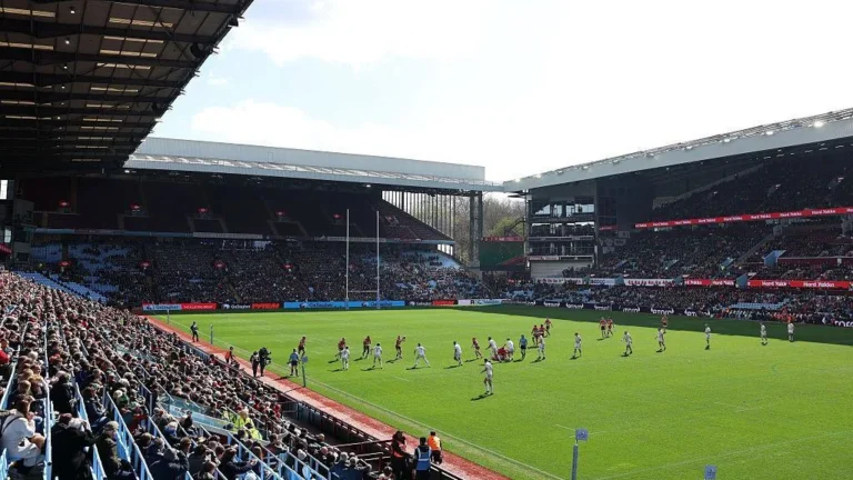 ग्लोसेस्टर ने विला पार्क में वापसी का फैसला टाला Gloucester Opts Out of Villa Park Return