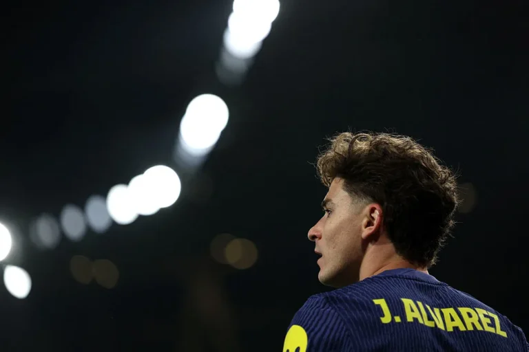 Julián Requests Face-to-Face Meeting with Gil Marín Amid Brewing Conflict Julián Requests Face-to-Face Meeting with Gil Marín Amid Brewing Conflict