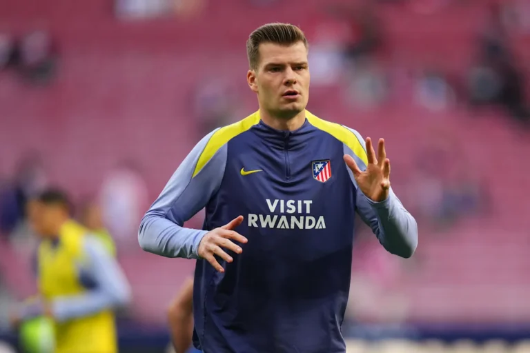Atleti Confirms Sørloth Out with Muscle Injury Atleti Confirms Sørloth Out with Muscle Injury