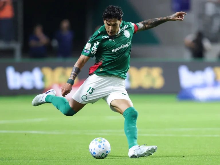 Gustavo Gómez, Palmeiras’ Defensive Rock, Aims for More Trophies Gustavo Gómez, Palmeiras’ Defensive Rock, Aims for More Trophies