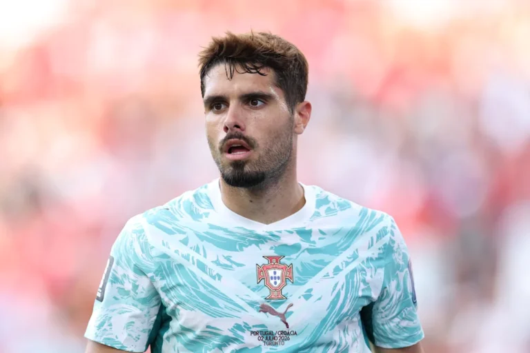 Liverpool Eye Chelsea Winger: Should Iraola Pursue the Transfer? Liverpool Eye Chelsea Winger: Should Iraola Pursue the Transfer?