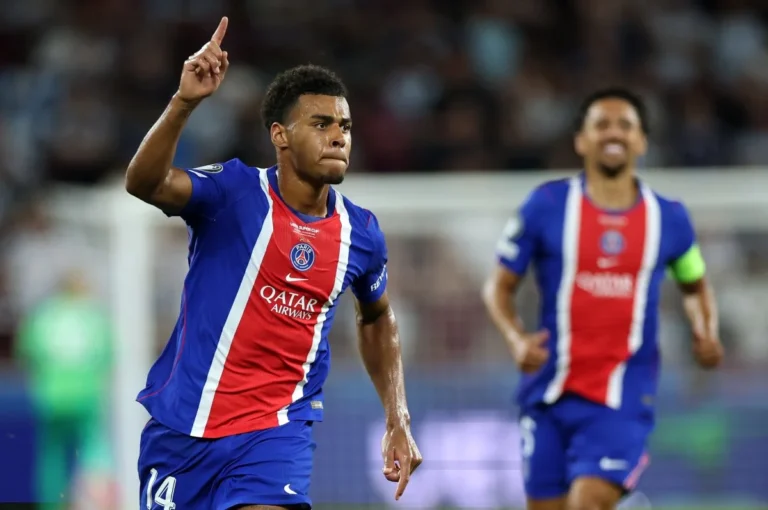 PSG Edges Aston Villa 2-1 as Désiré Doué Secures Super Cup Victory পিএসজি ২-১ অ্যাস্টন ভিলা: সুপার কাপ জয়ে দেসিঁরে দুয়ের গোল