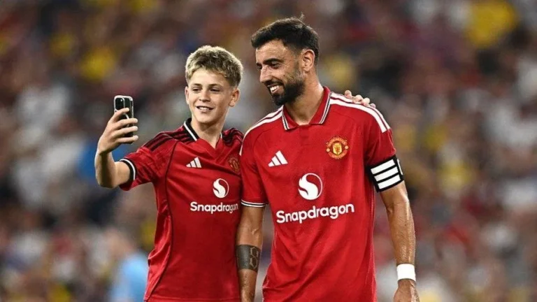 Fernandes in Focus as Man Utd Captain Faces Uncertain Future