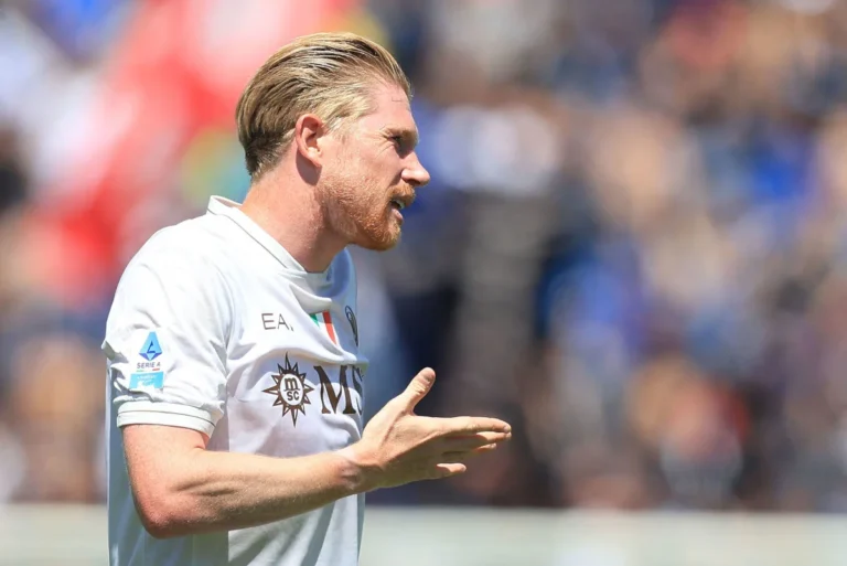Napoli Thrashes Aris 6-2 as De Bruyne, McTominay, and Lucca Find the Net Napoli Thrashes Aris 6-2 as De Bruyne, McTominay, and Lucca Find the Net