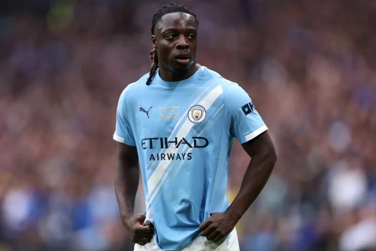 Jeremy Doku Signs New Contract with Manchester City as Squad Prepares for Season Jeremy Doku Signs New Contract with Manchester City as Squad Prepares for Season